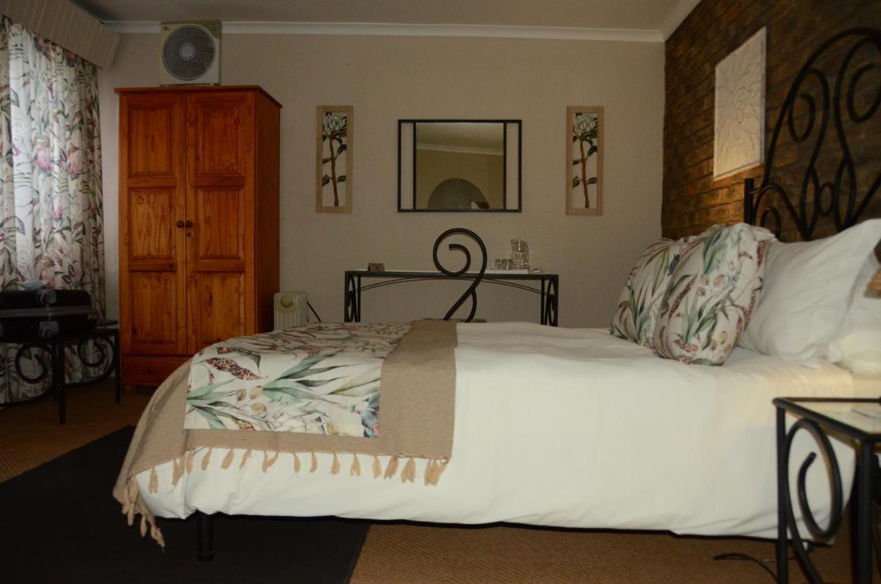 Big Tree Midrand Hotel Kültér fotó